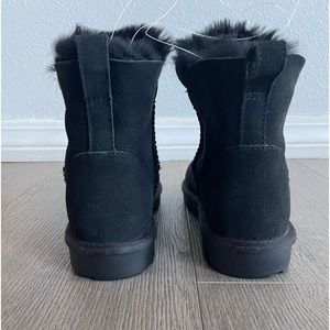 100% sheepskin, brand new